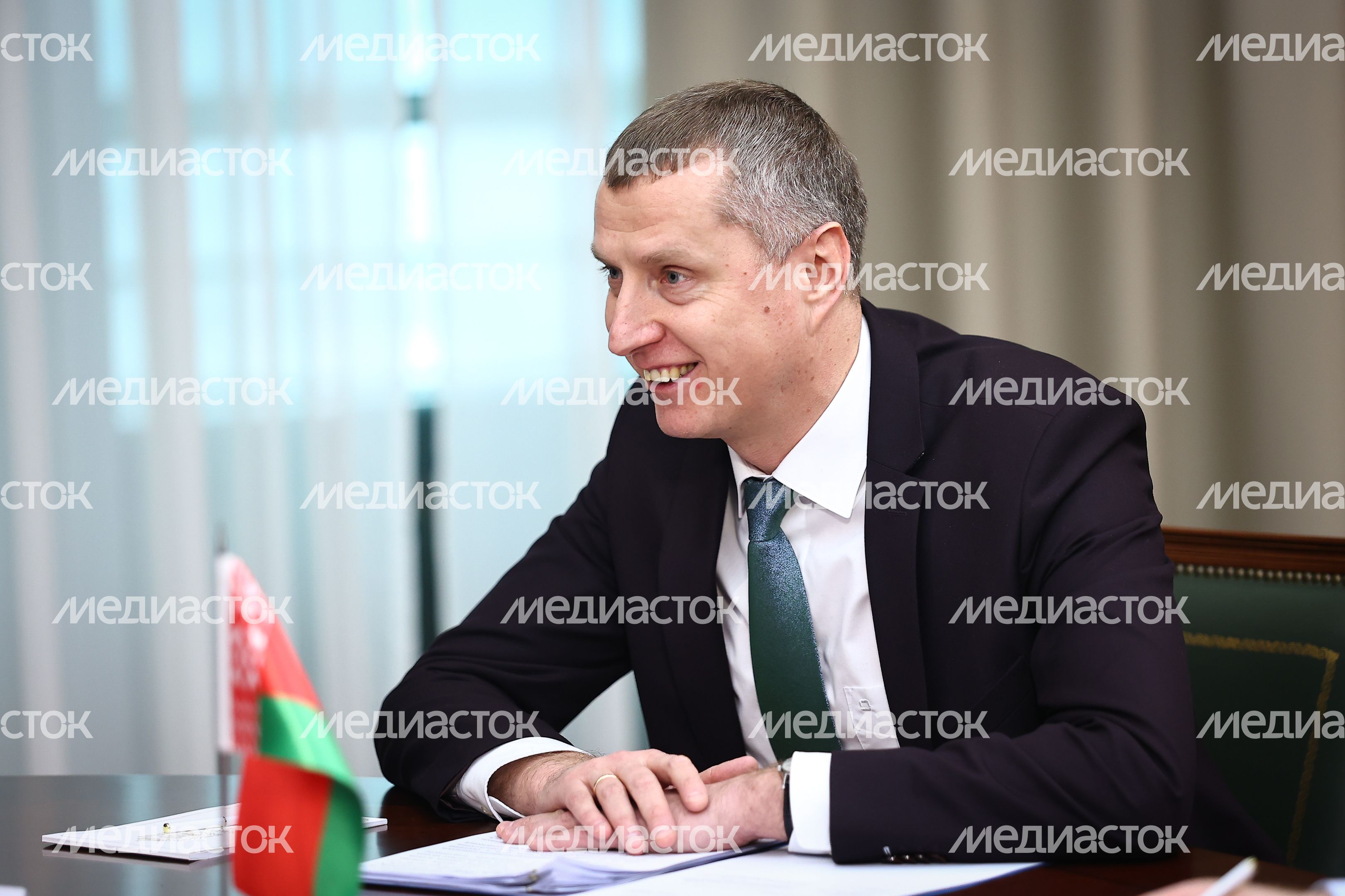 Встреча губернатора с послом Республики Беларусь Встреча губернатора с послом Республики Беларусь