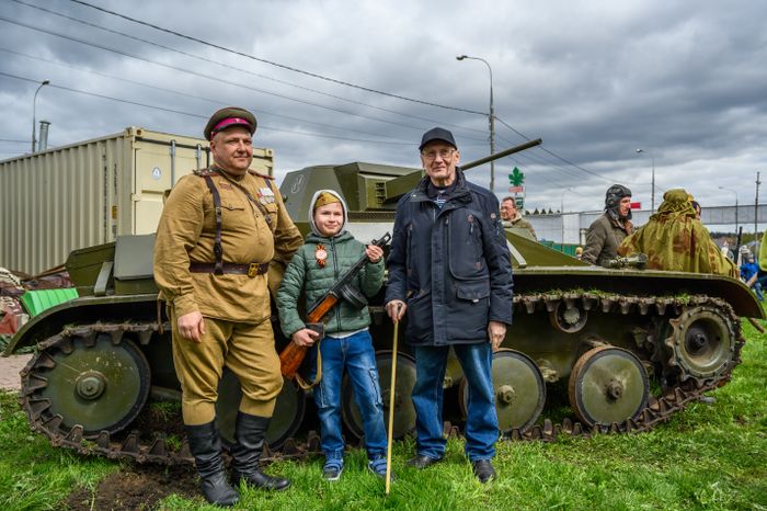 Военно-историческая реконструкция событий мая 1945 года в музее истории танка Т-34 в Мытищах