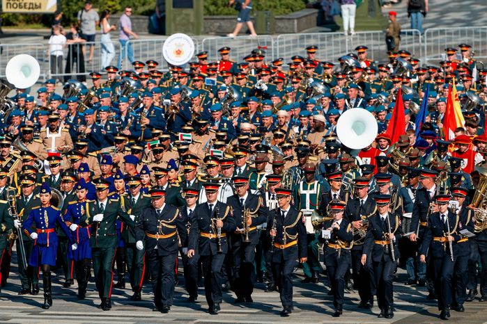Лучшие военные оркестры силовых ведомств мира на военно-музыкальном фестивале «Спасская башня» у Главного храма ВС РФ