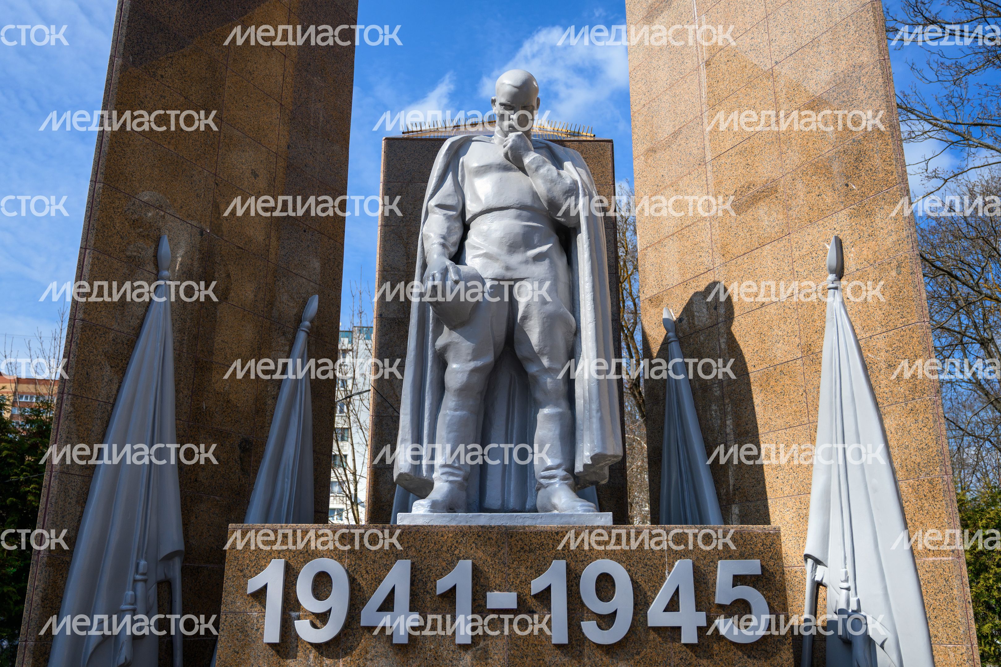 Мемориал Воинской славы «Воин-освободитель» в микрорайоне Пироговский округа Мытищи Мемориал Воинской славы «Воин-освободитель» в микрорайоне Пироговский округа Мытищи