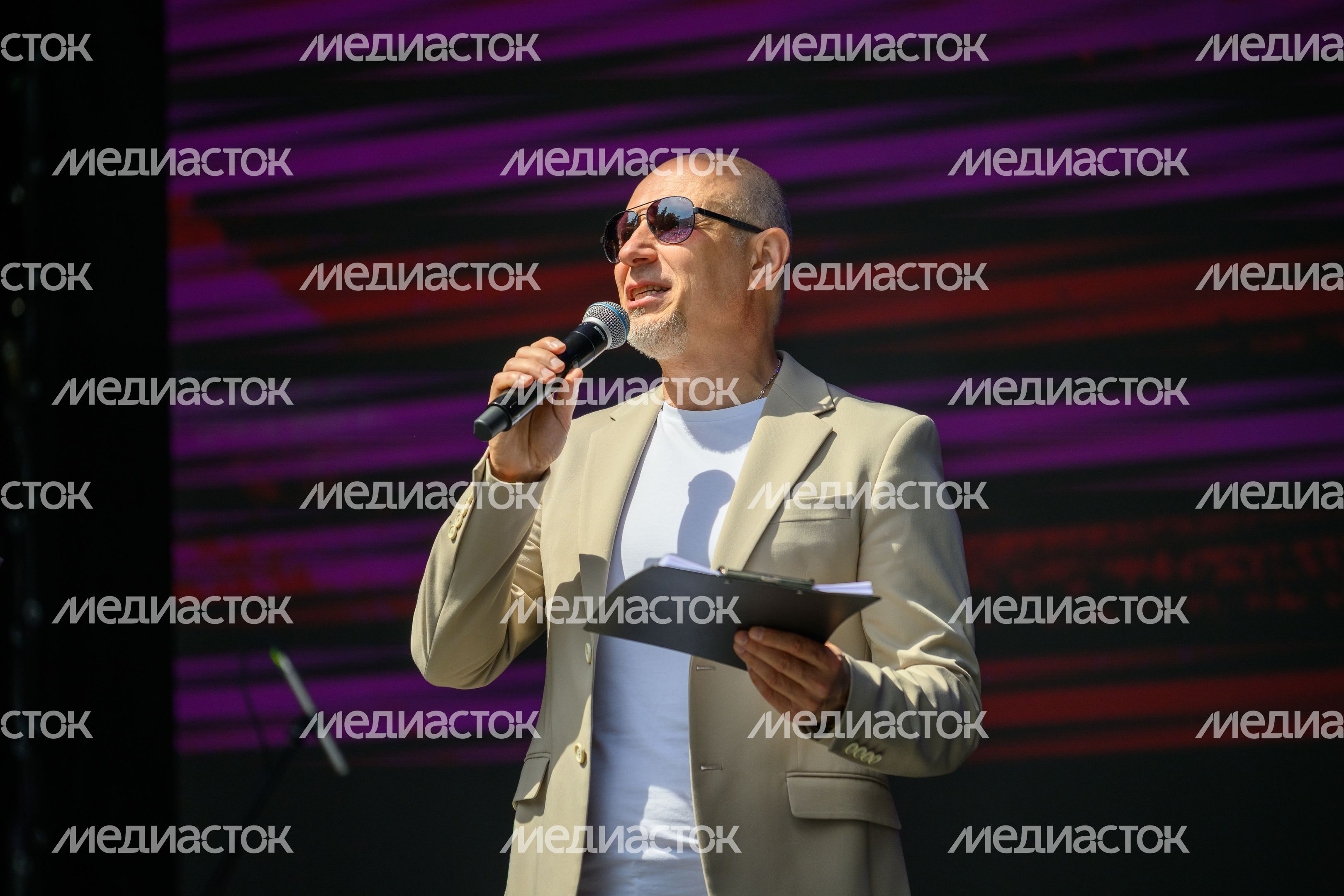 Спектакль «Лукоморье» по сказкам А. Пушкина на Литературном фестивале «Проект: Поэт» в усадьбе Вяземы Спектакль «Лукоморье» по сказкам А. Пушкина на Литературном фестивале «Проект: Поэт» в усадьбе Вяземы