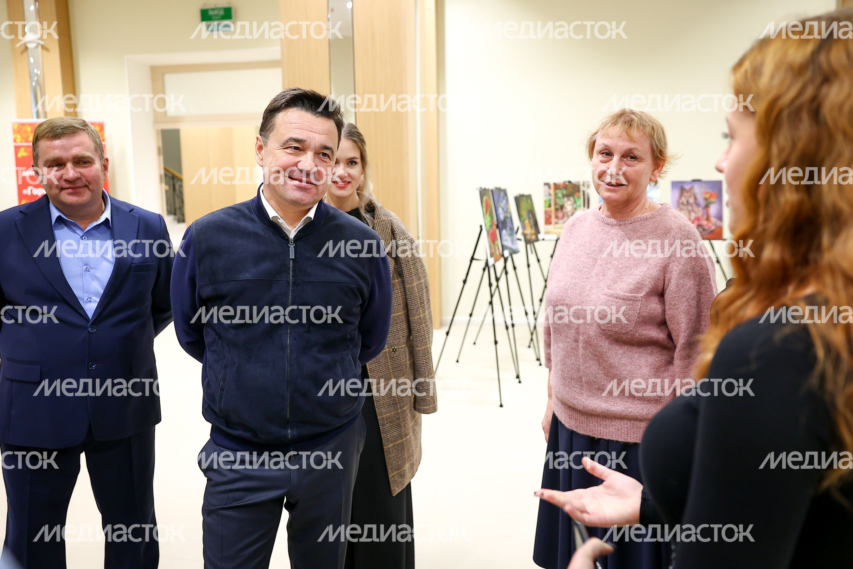 Проверка хода капремонта Центра культуры и творчества «Родники» в Волоколамске Губернатором Подмосковья