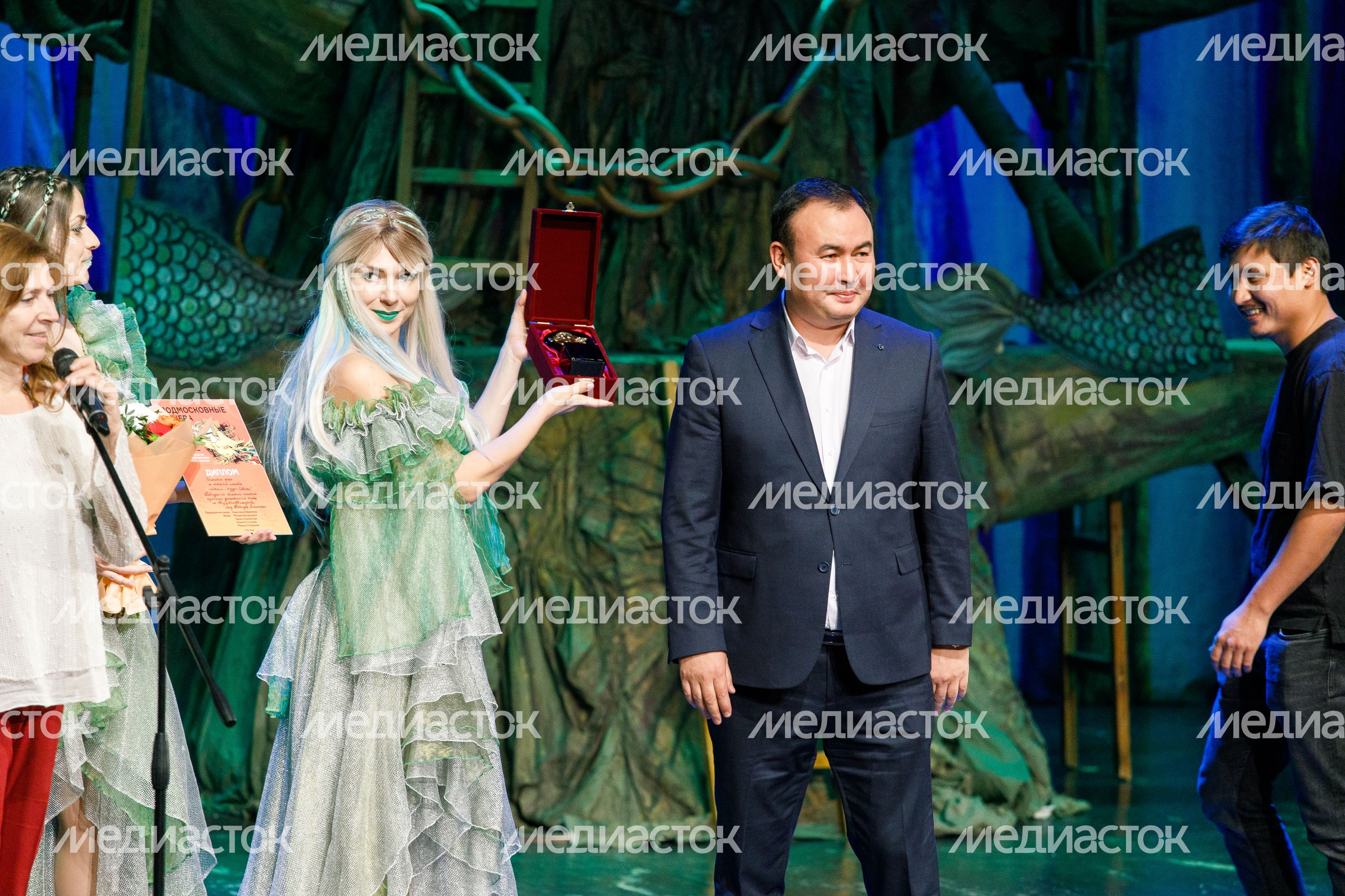 Мытищи. Закрытие VII фестиваля «Подмосковные вечера» в театре «ФЭСТ» Мытищи. Закрытие VII фестиваля «Подмосковные вечера» в театре «ФЭСТ»