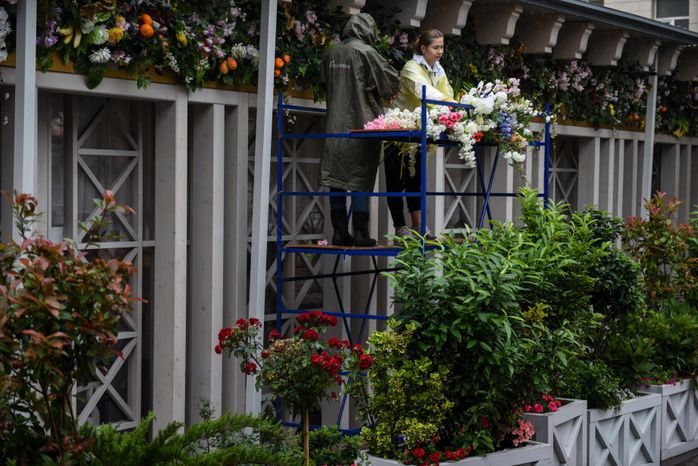 Подготовка площадок нового фестиваля Московское Лето Цветочный Джем