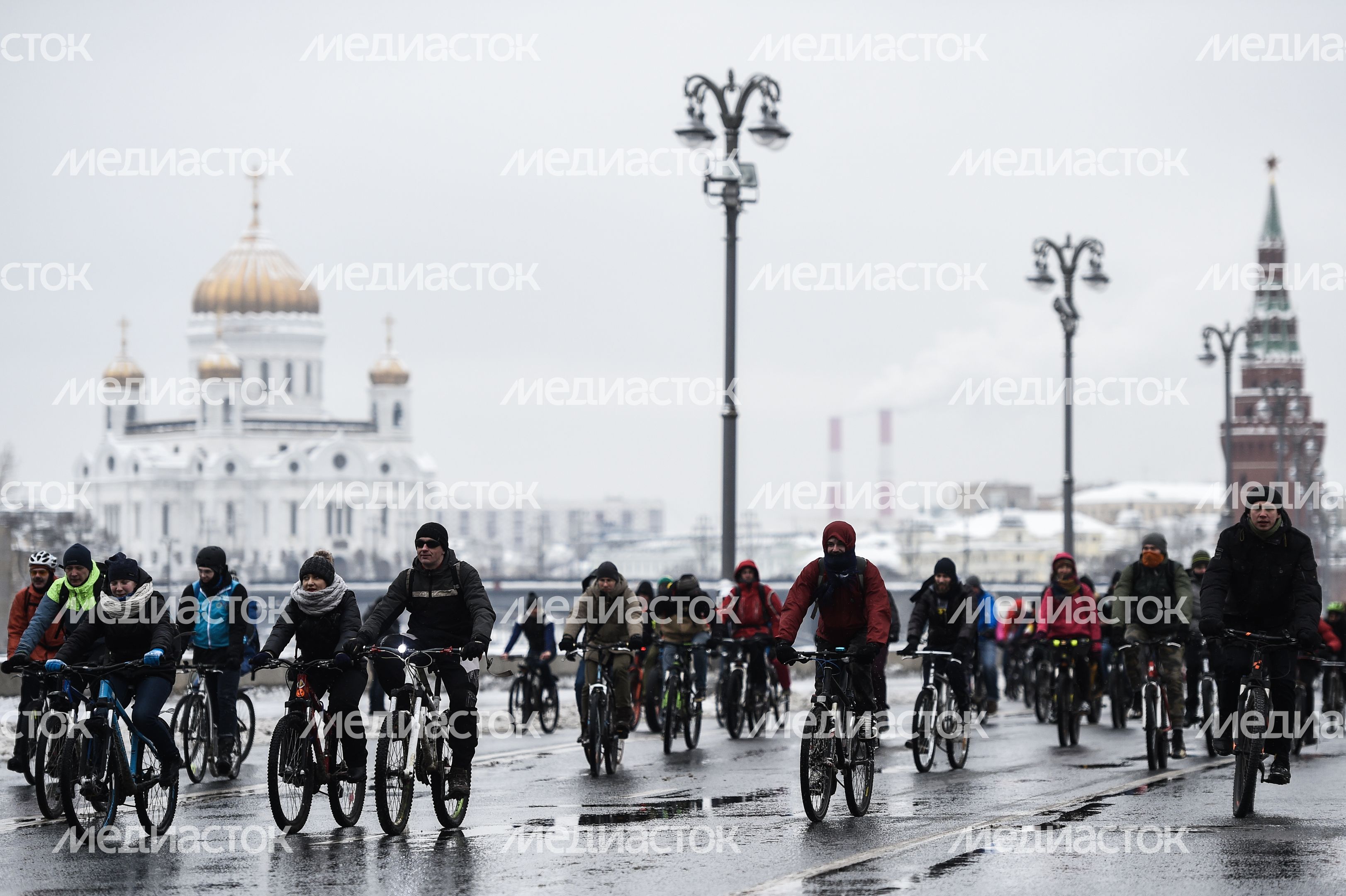 В Москве состоялся 4-й Зимний Велопарад