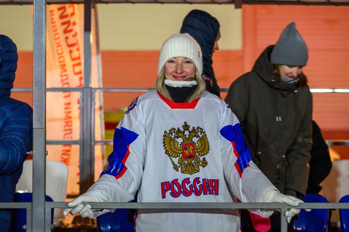 "Выходи во двор": легенды российского хоккея сразились со сборной Долгопрудного