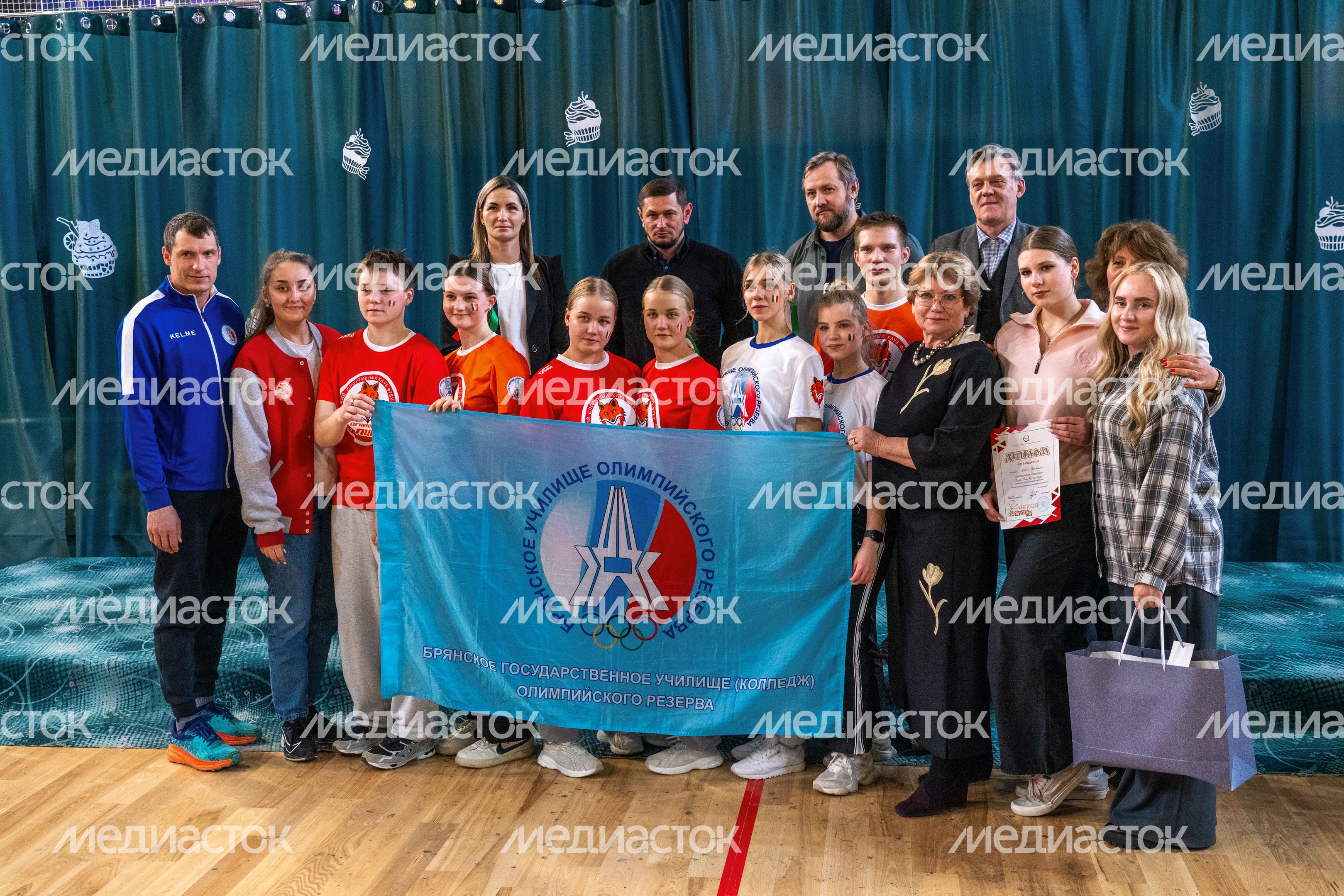 Спортсмены училища олимпийского резерва из Брянская на Кулинарном поединке в Чехове Спортсмены училища олимпийского резерва из Брянская на Кулинарном поединке в Чехове