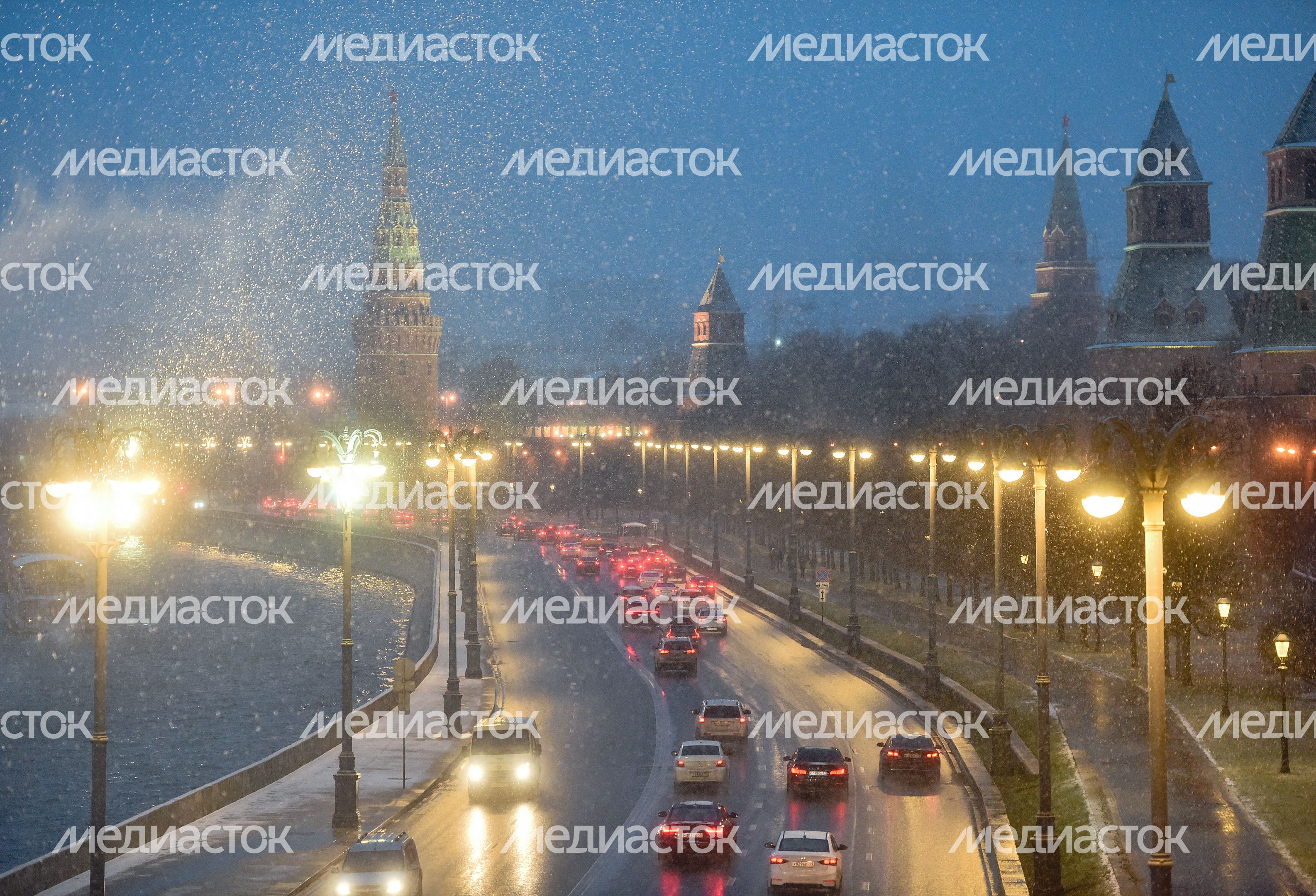 Первый снег в Москве