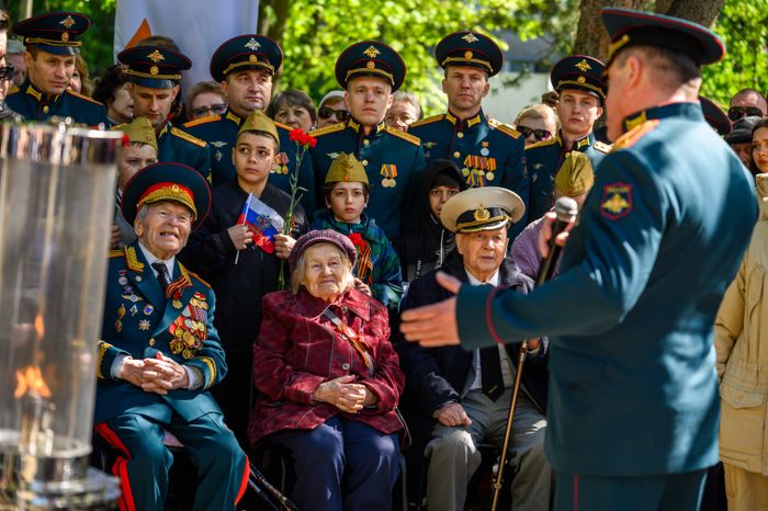 Торжественная церемония зажжения Вечного огня в Королеве