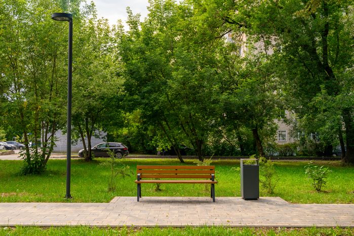 Сквер на улице Крупешина в Балашихе после благоустройства