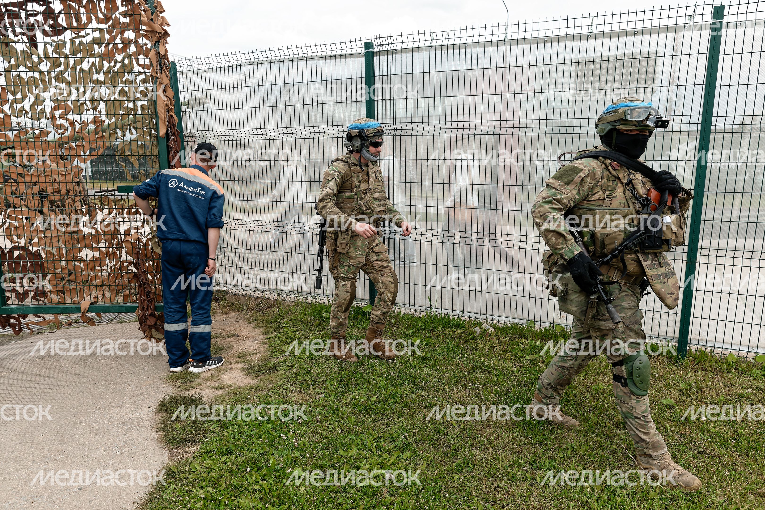 Реконструкция современных боевых действий в парке «Патриот» Одинцовского округа Реконструкция современных боевых действий в парке «Патриот» Одинцовского округа