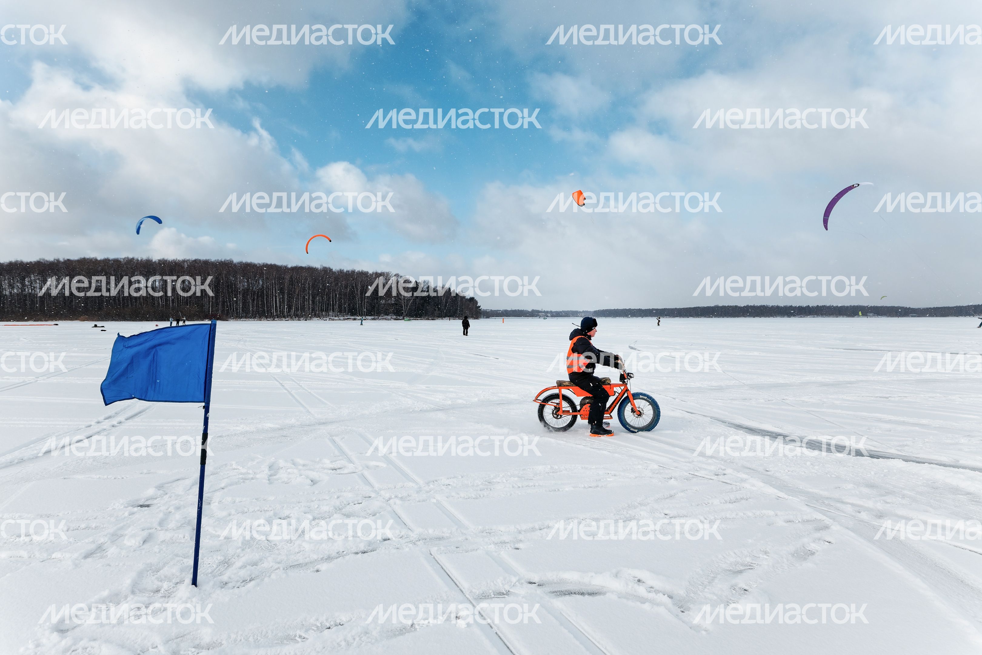 Чемпионат Московской области по сноукайтингу в Солнечногорске Чемпионат Московской области по сноукайтингу в Солнечногорске