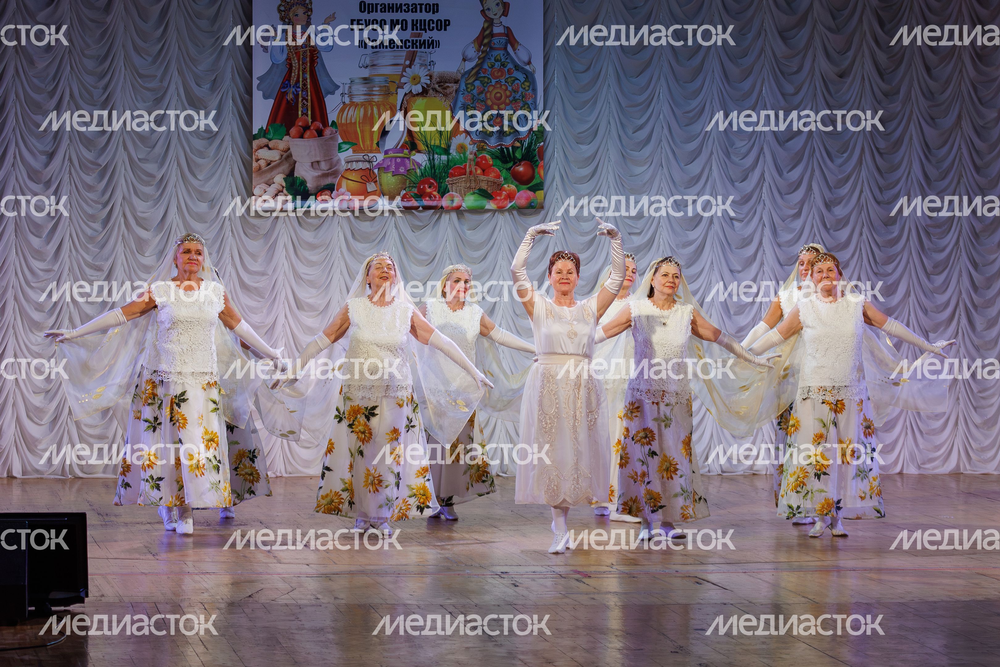 23 хореографических коллектива выступили на IV Областном танцевальном фестивале «Спас для всех нас» в Жуковском 23 хореографических коллектива выступили на IV Областном танцевальном фестивале «Спас для всех нас» в Жуковском