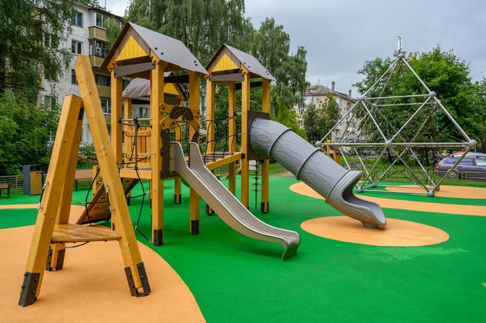 Новая детская площадка на улице Победы в Электростали