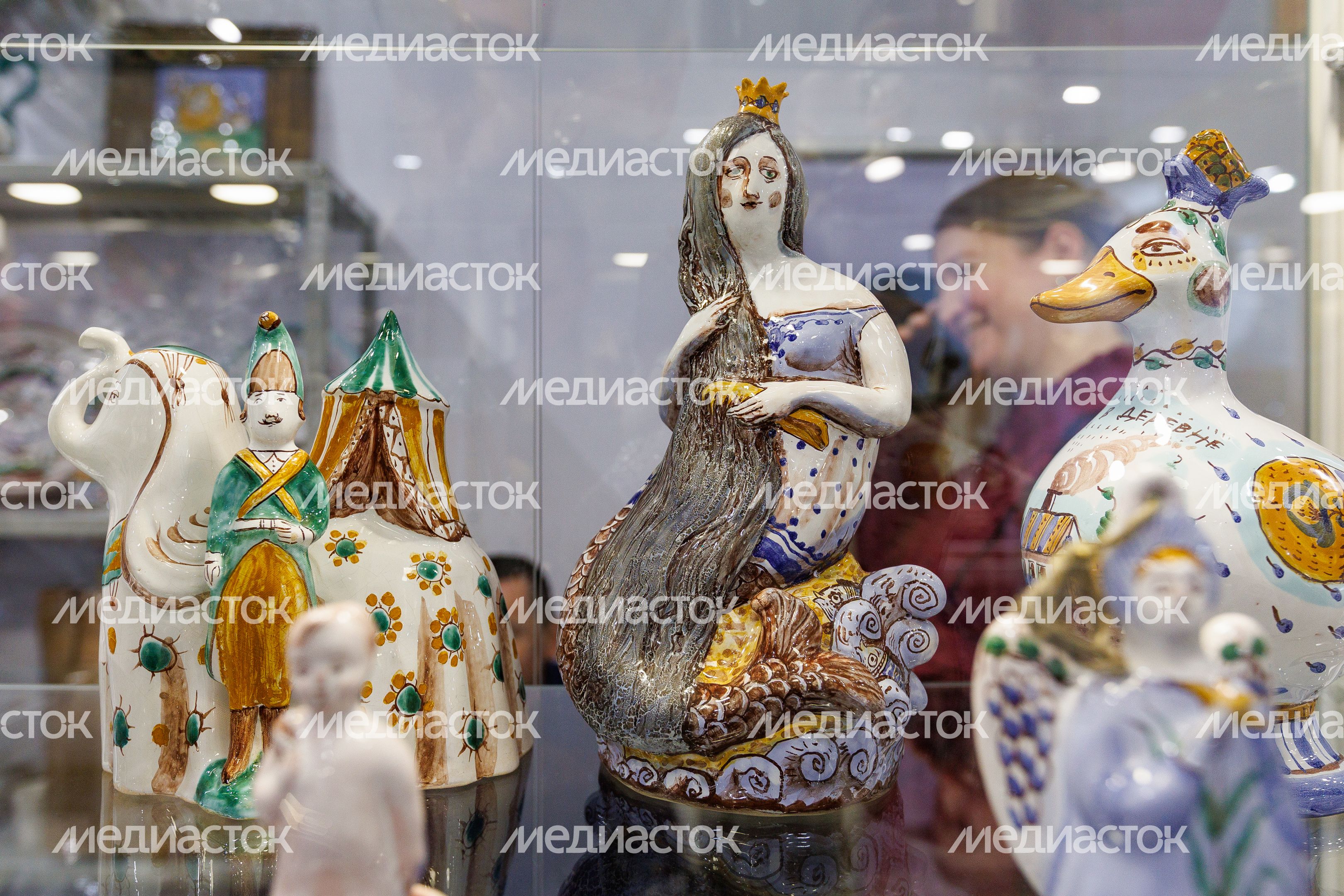 Сувениры народных промыслов Подмосковья на выставке-ярмарке «Ладья» Сувениры народных промыслов Подмосковья на выставке-ярмарке «Ладья»
