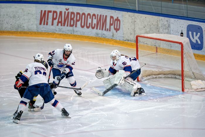 Матч женской хоккейной лиги за выход в полуфинал в Дмитрове