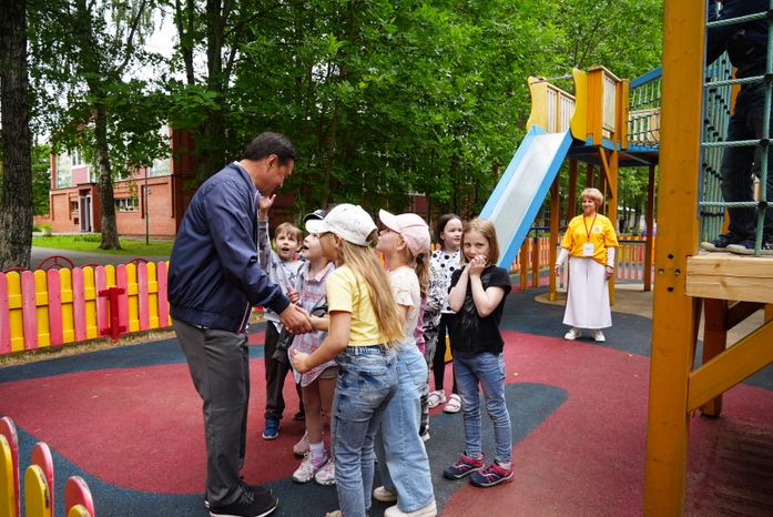 Посещение детей участников СВО в оздоровительном комплексе «Литвиново» Губернатором Подмосковья