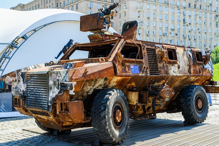 Выставка вооружения в Парке Победы, посвященная СВО