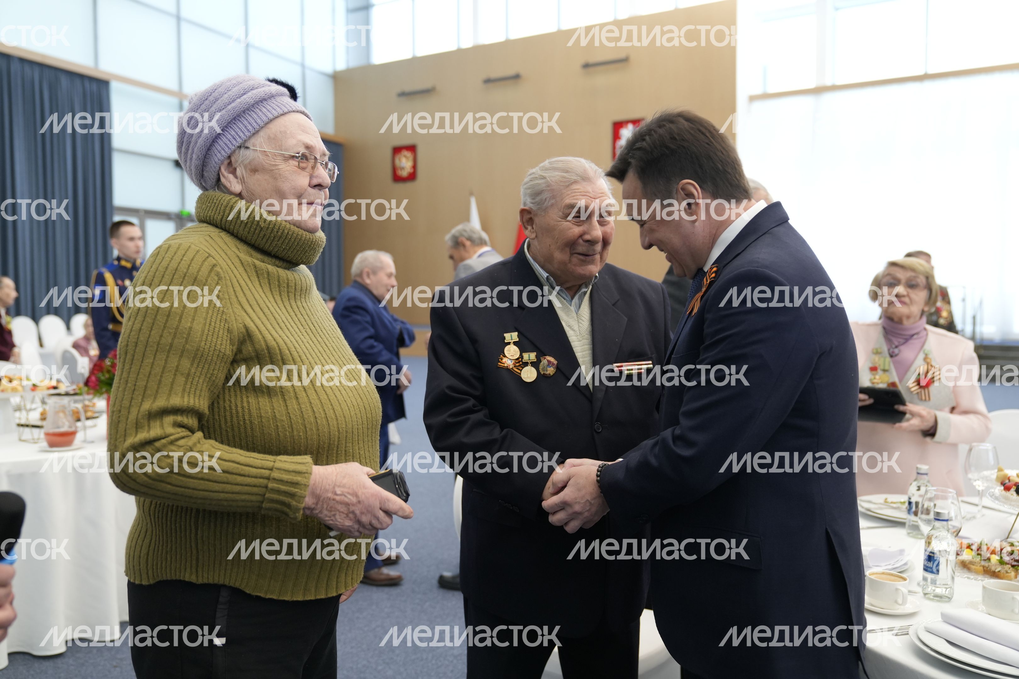 Губернатор поздравил ветеранов Великой Отечественной войны с Днём Победы Губернатор поздравил ветеранов Великой Отечественной войны с Днём Победы
