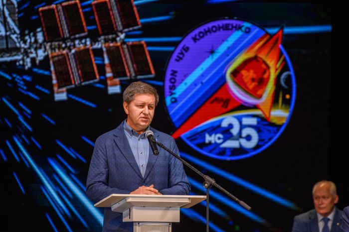 Торжественная встреча космонавтов-рекордсменов по пребыванию на МКС в Звездном городке
