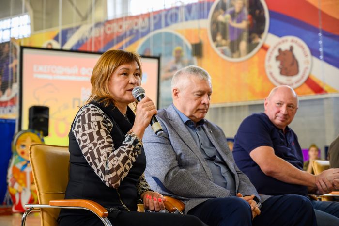 Встреча со знаменитыми спортсменами и олимпийскими чемпионами на "Кулинарном поединке 2025"