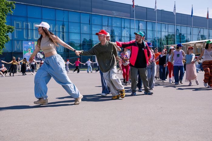 Открытие фестиваля "Будущее в цветах" на выставке "Россия" на ВДНХ