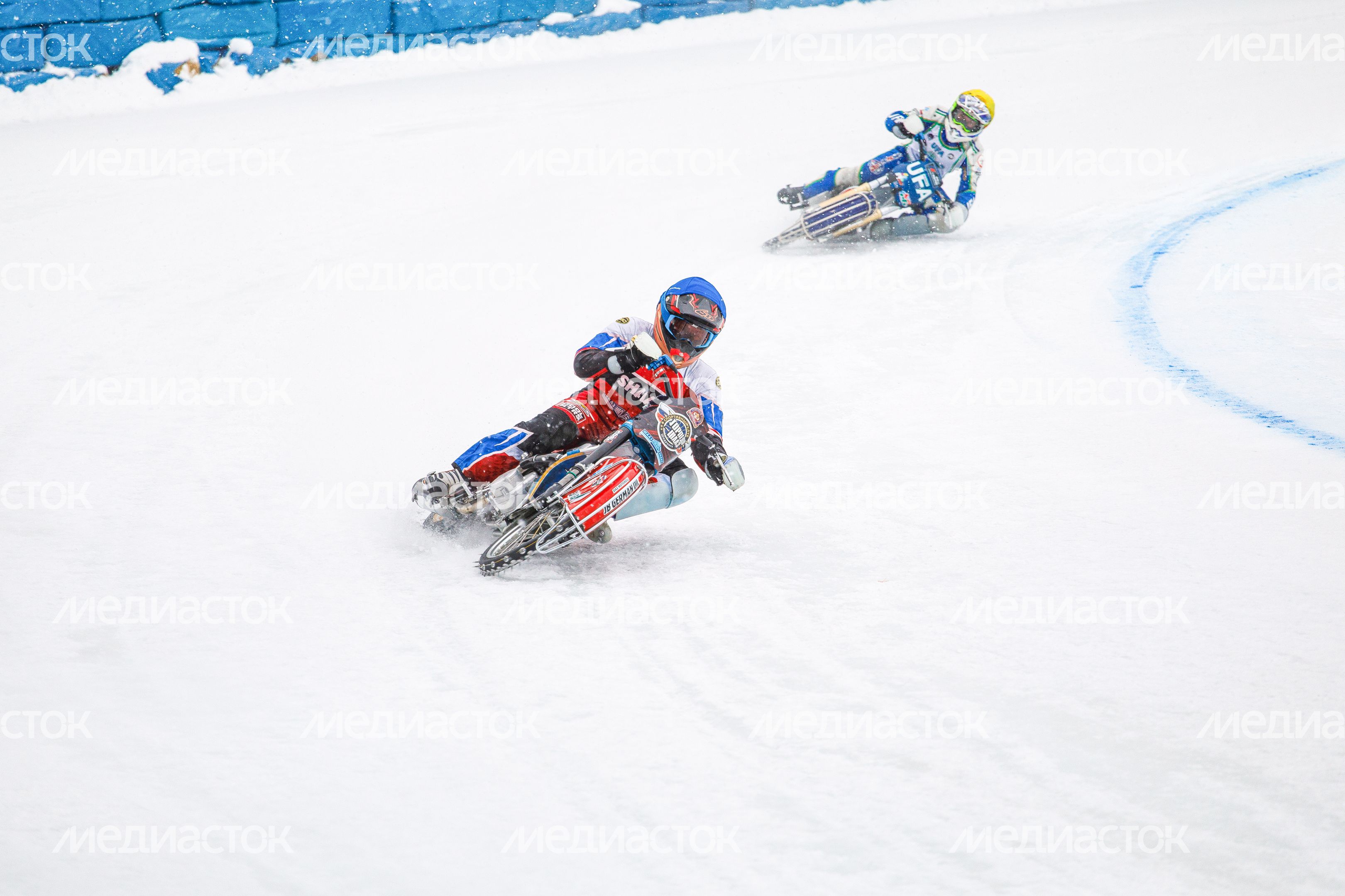 VI этап личного чемпионата России по гонкам на льду в Красногорске