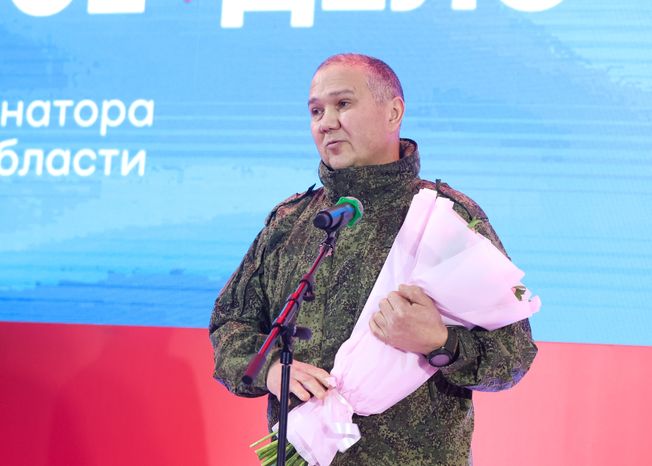 Награждение победителей XIII губернаторской премии "Мы рядом. Доброе дело"