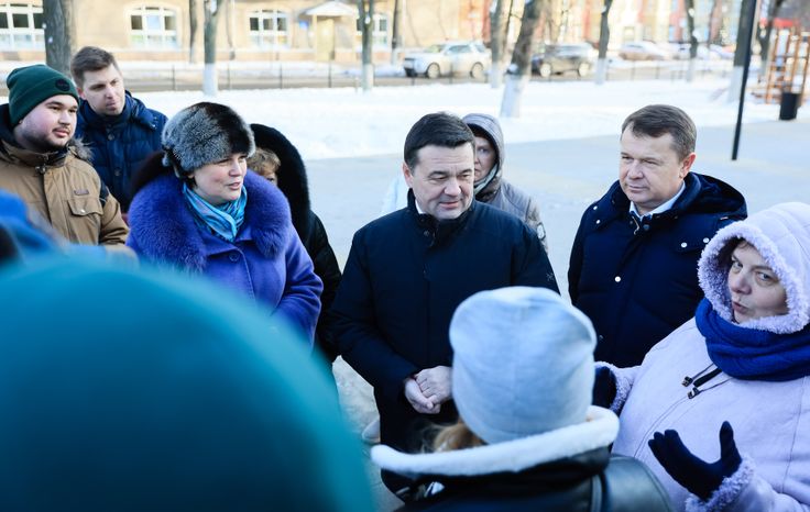 Встреча Губернатора Подмосковья с родителями учащихся СОШ №2