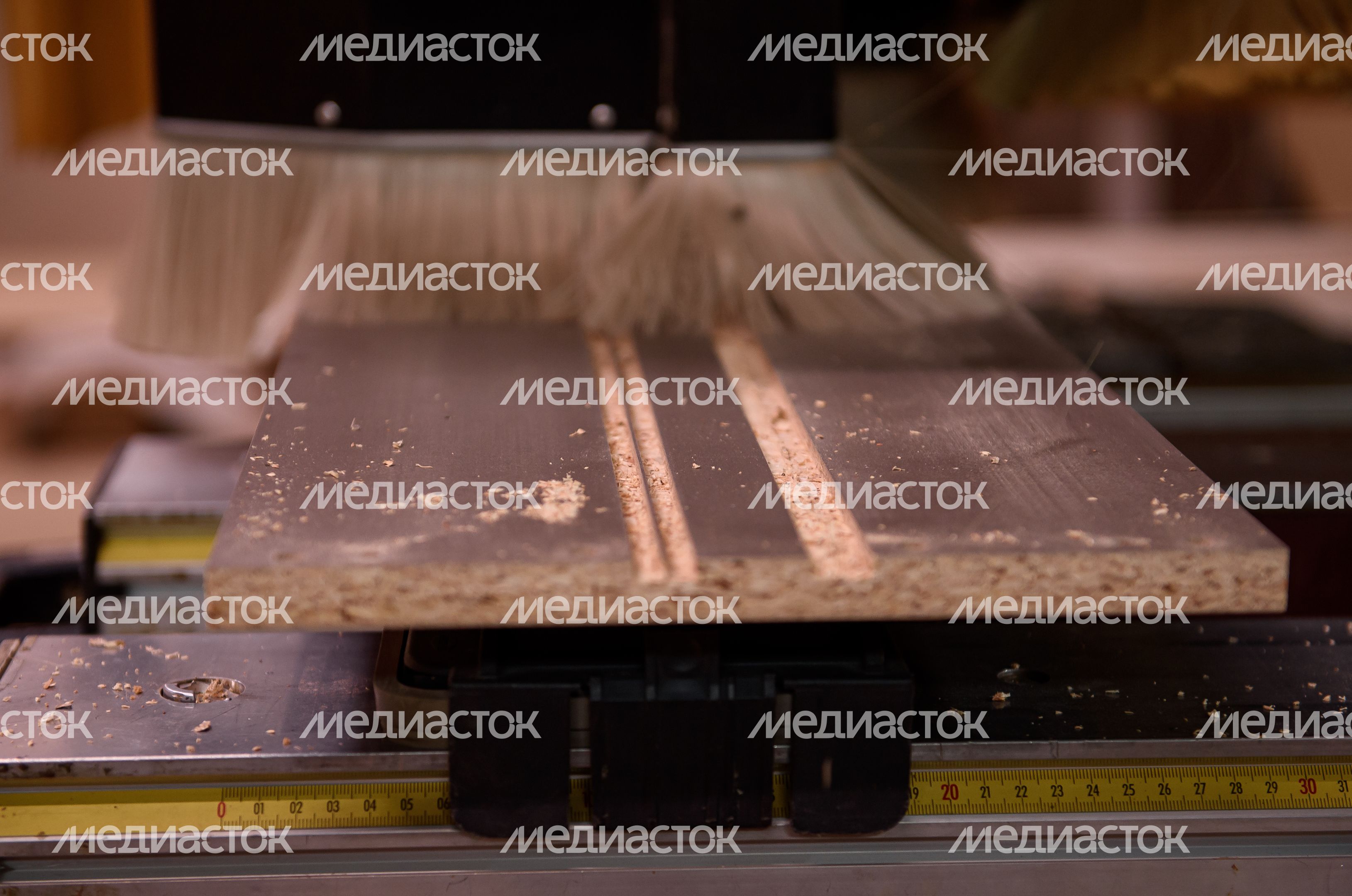 Подмосковное производство гардеробных систем Monoform