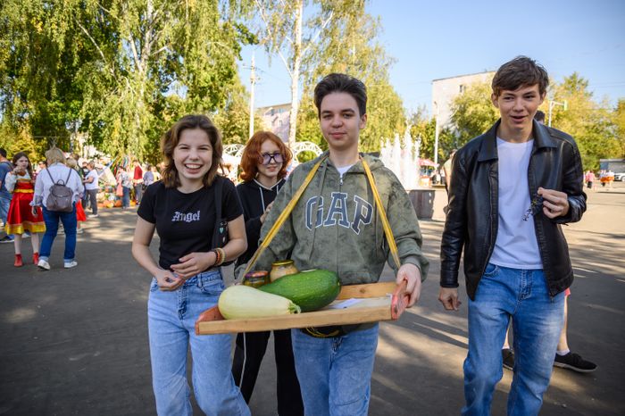 Выставка-ярмарка «Дары Подмосковья» в Луховицах