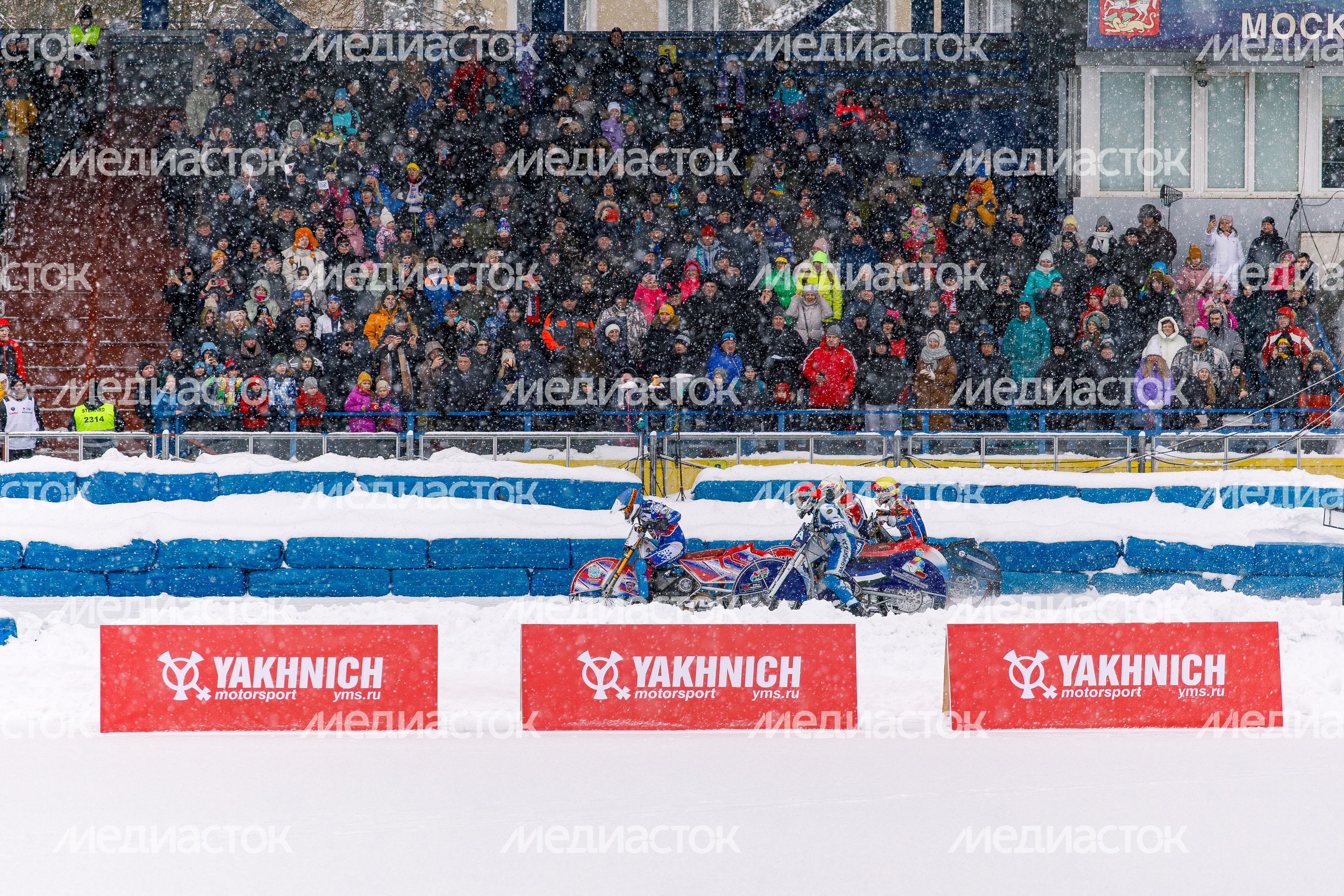 VI этап личного чемпионата России по гонкам на льду в Красногорске