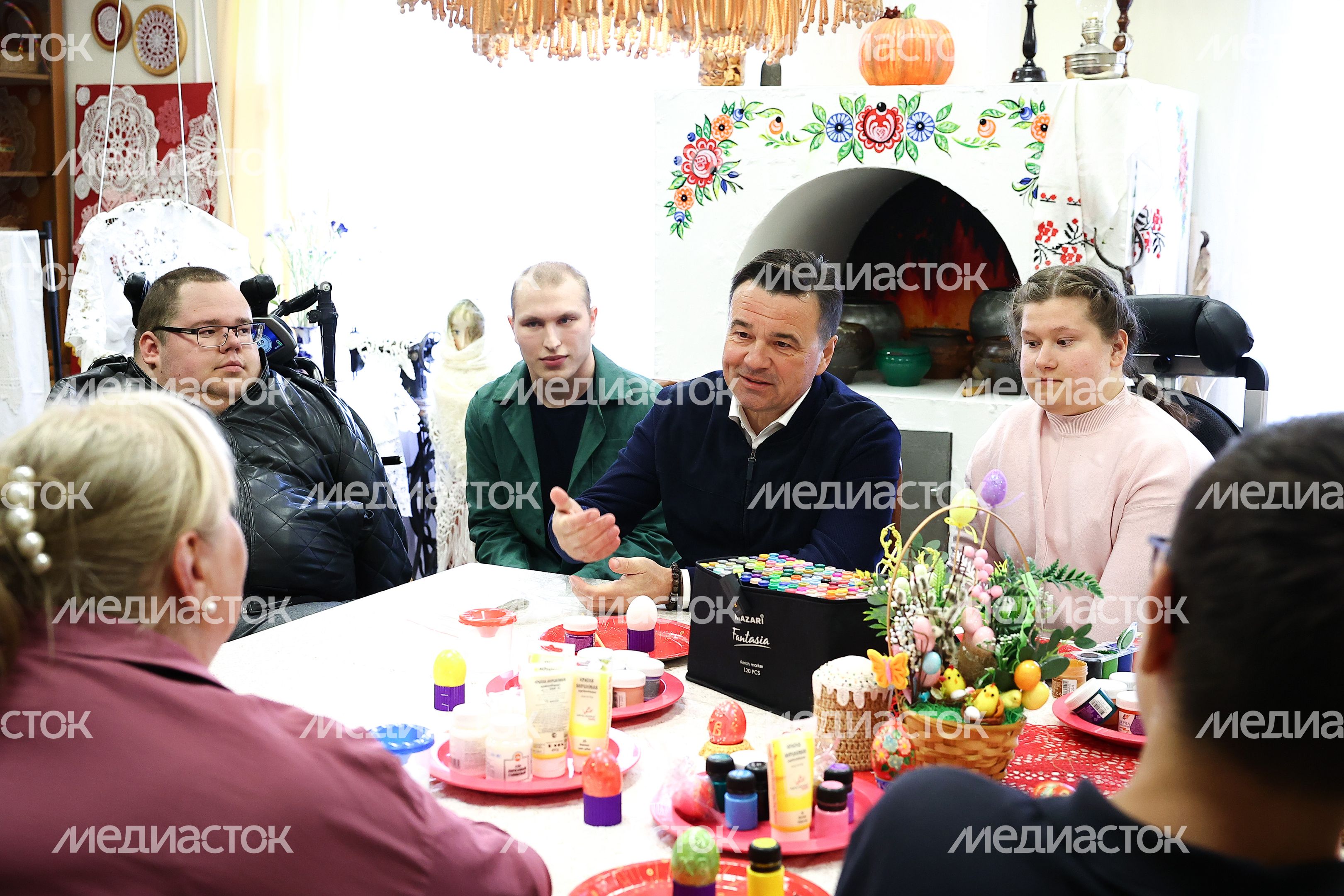 Губернатор навестил ребят, воспитывающихся в Семейном центре «Дмитровский»