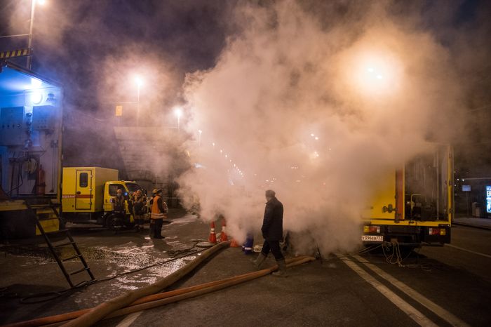 Прорыв трубы в центре Москвы