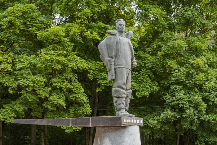 Памятник В.П. Чкалову