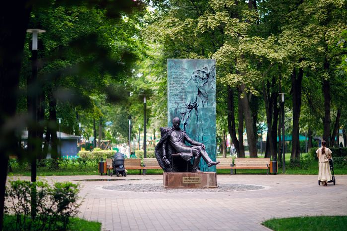 Подольск. Памятник М.Ю. Лермонтову