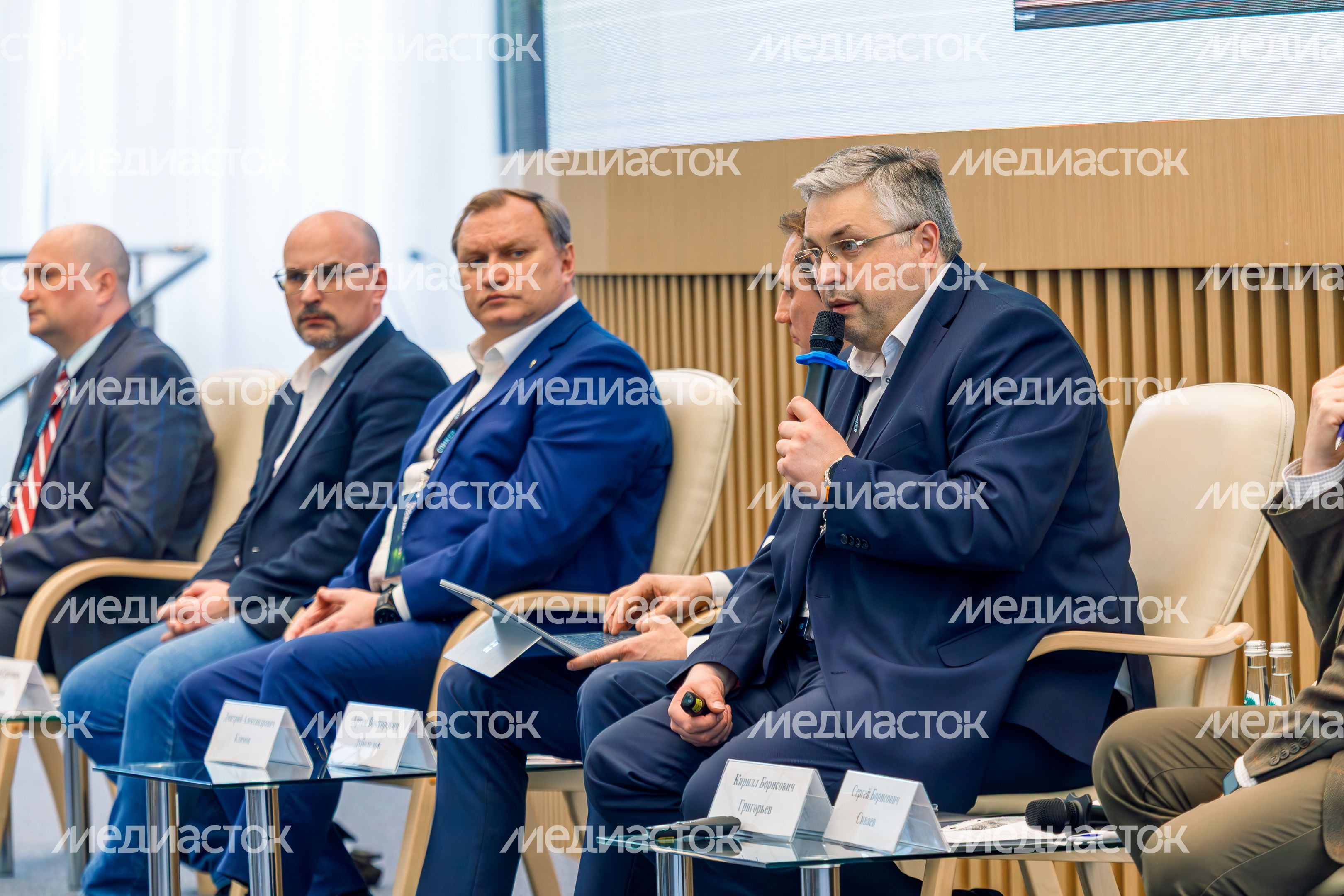 Министр ЖКХ региона Кирилл Григорьев на форуме управления городским хозяйством Подмосковья «Область компетенций» Министр ЖКХ региона Кирилл Григорьев на форуме управления городским хозяйством Подмосковья «Область компетенций»