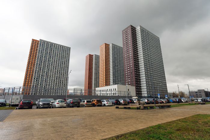 Виды города Котельники осенью