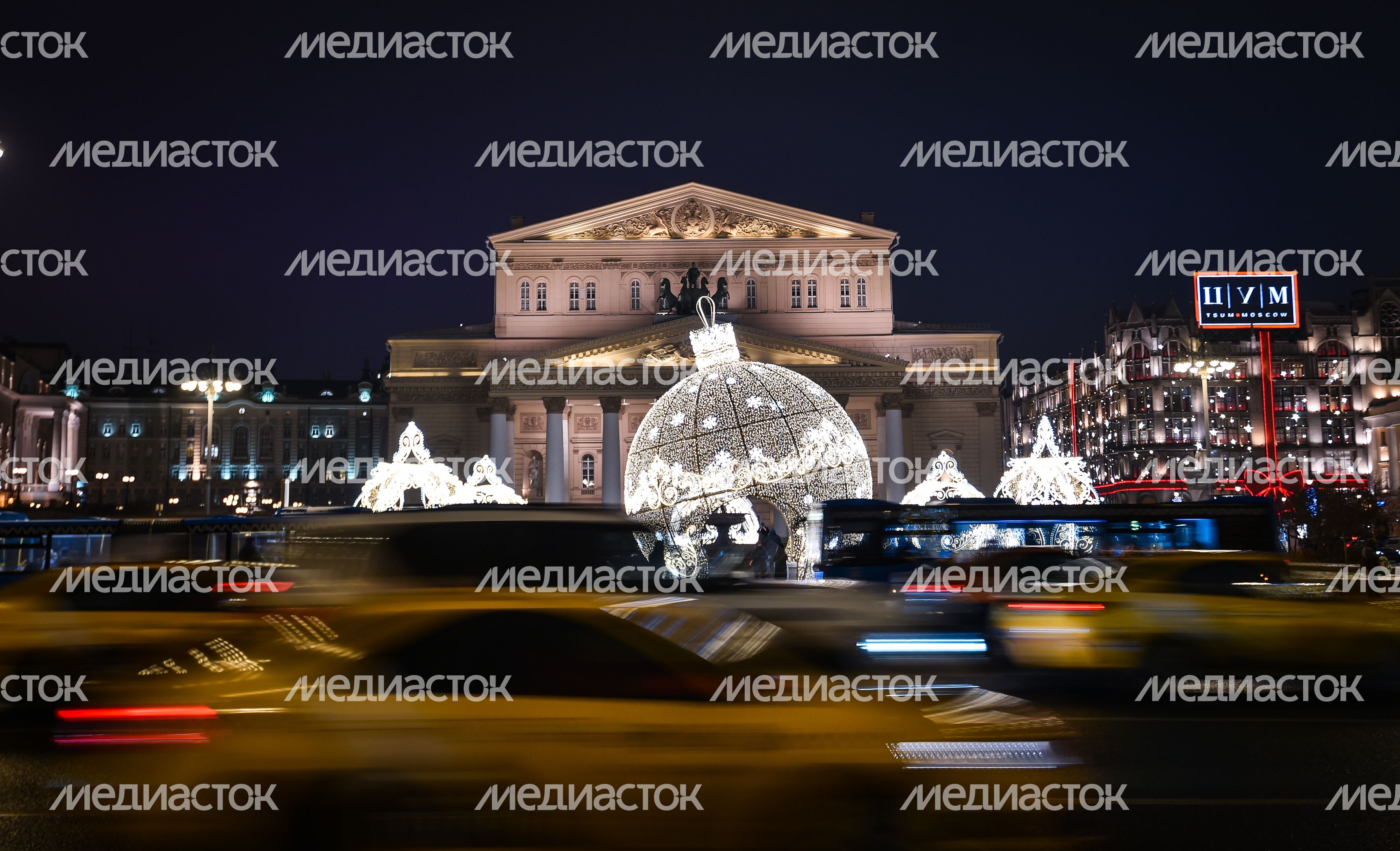 Новогодняя иллюминация в Москве
