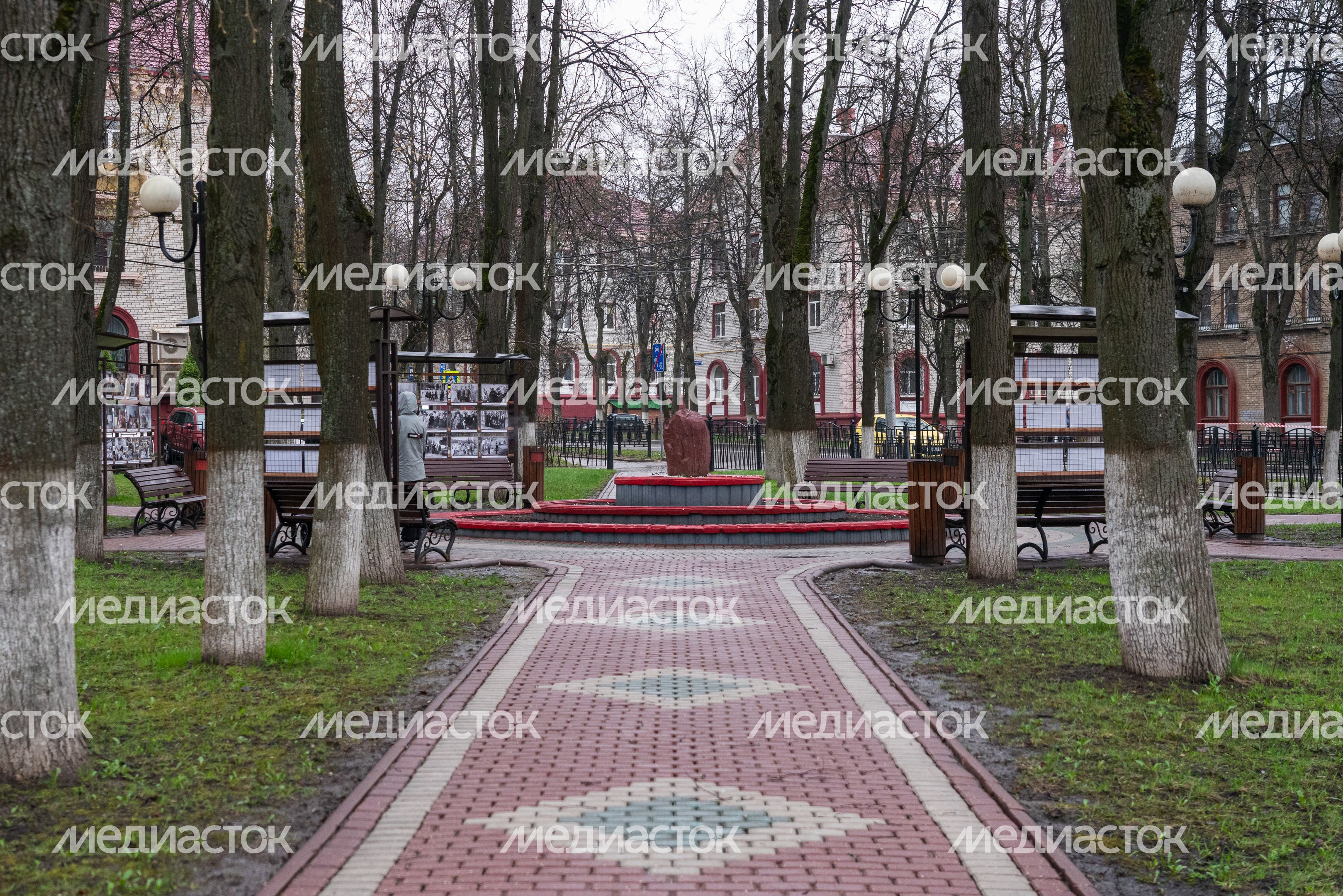 Сквер «Юность» в городе Видное Ленинского г.о. Сквер «Юность» в городе Видное Ленинского г.о.