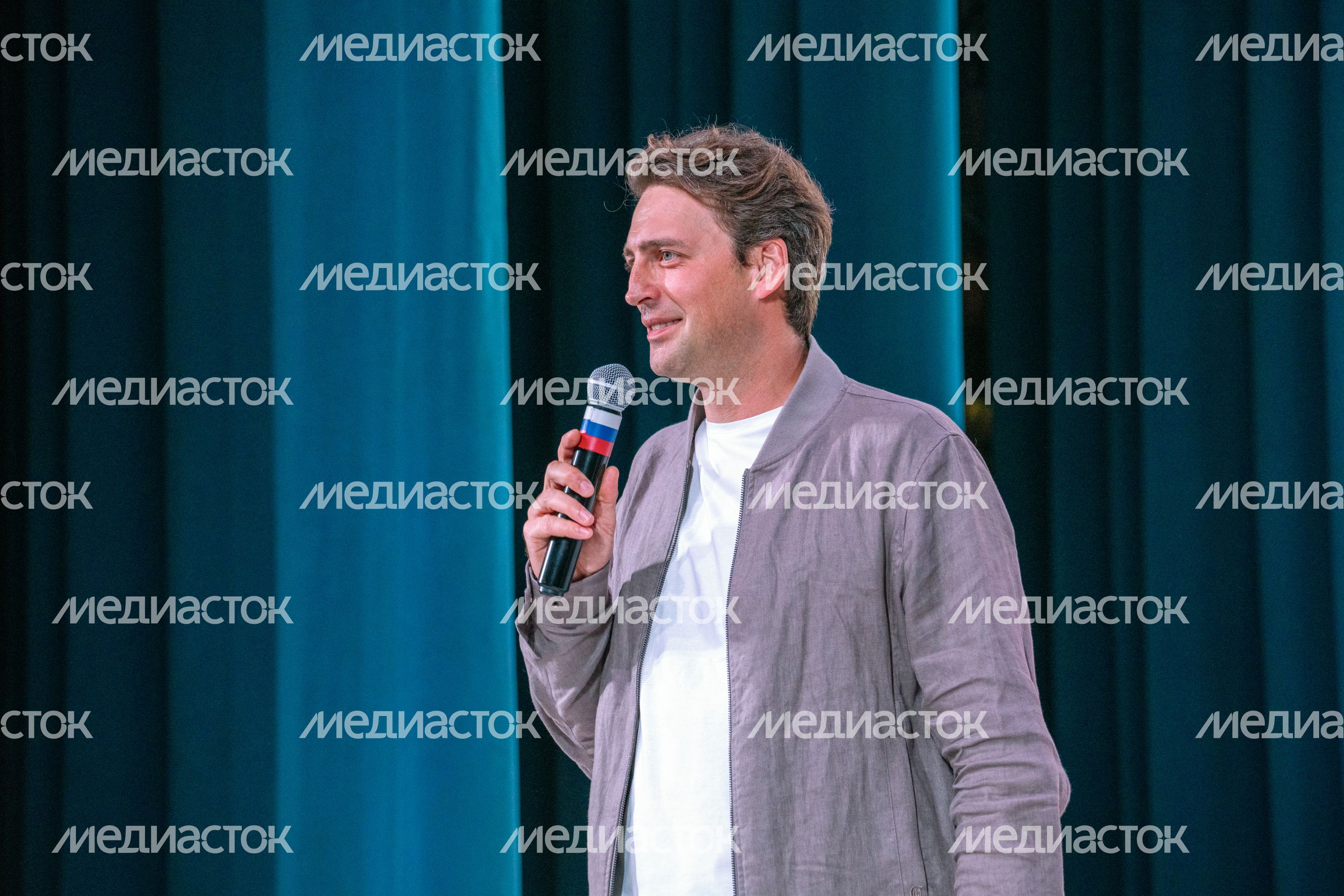 Творческая встреча с актером Иваном Колесниковым на кинофестивале «Движение по вертикали» в Дмитрове