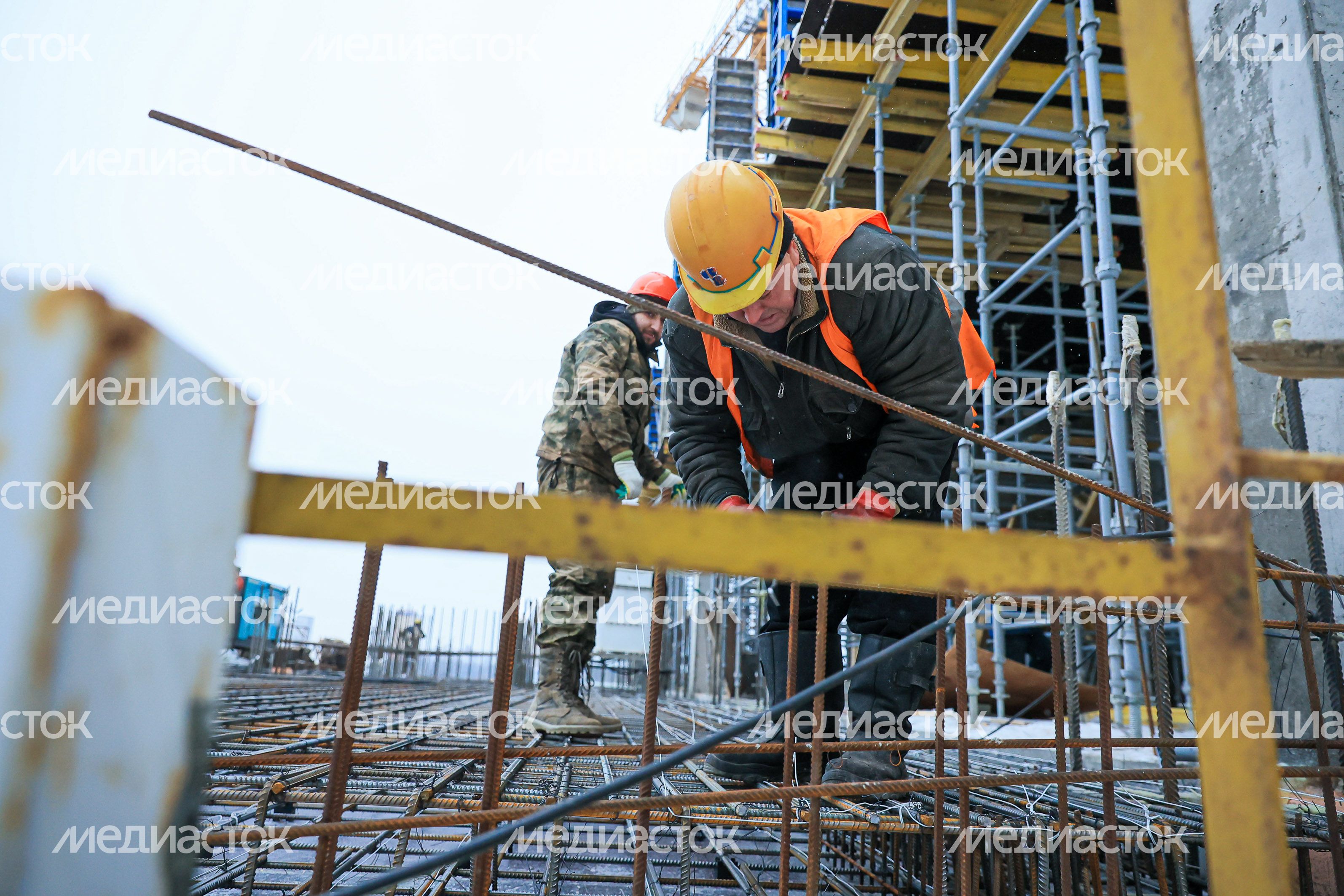 Посещение Губернатором Подмосковья стройплощадки Детской областной больницы в Красногорске