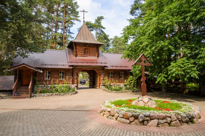 Дубна. Смоленская церковь