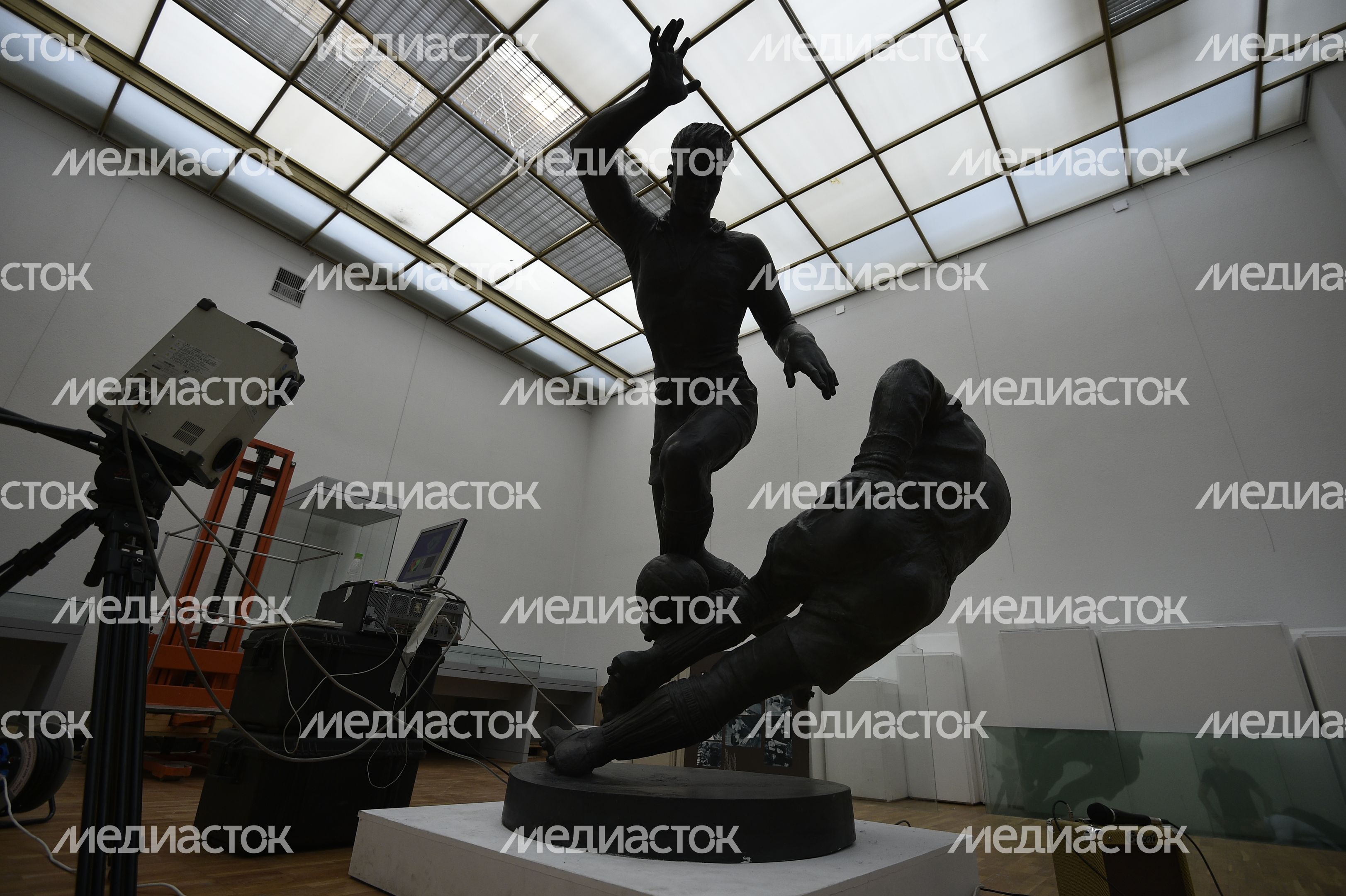 3D-сканирование скульптуры Чайкова «Футболисты» в Третьяковке