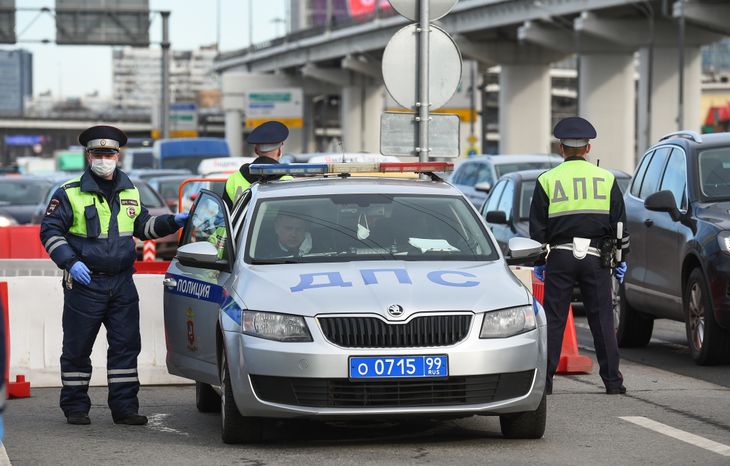 Проверка пропусков на въезде в Москву в период самоизоляции
