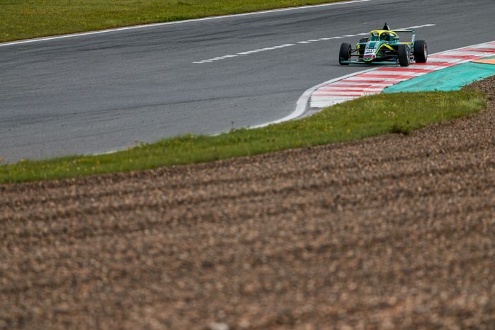 VI этап российской серии кольцевых гонок на автодроме Moscow Raceway