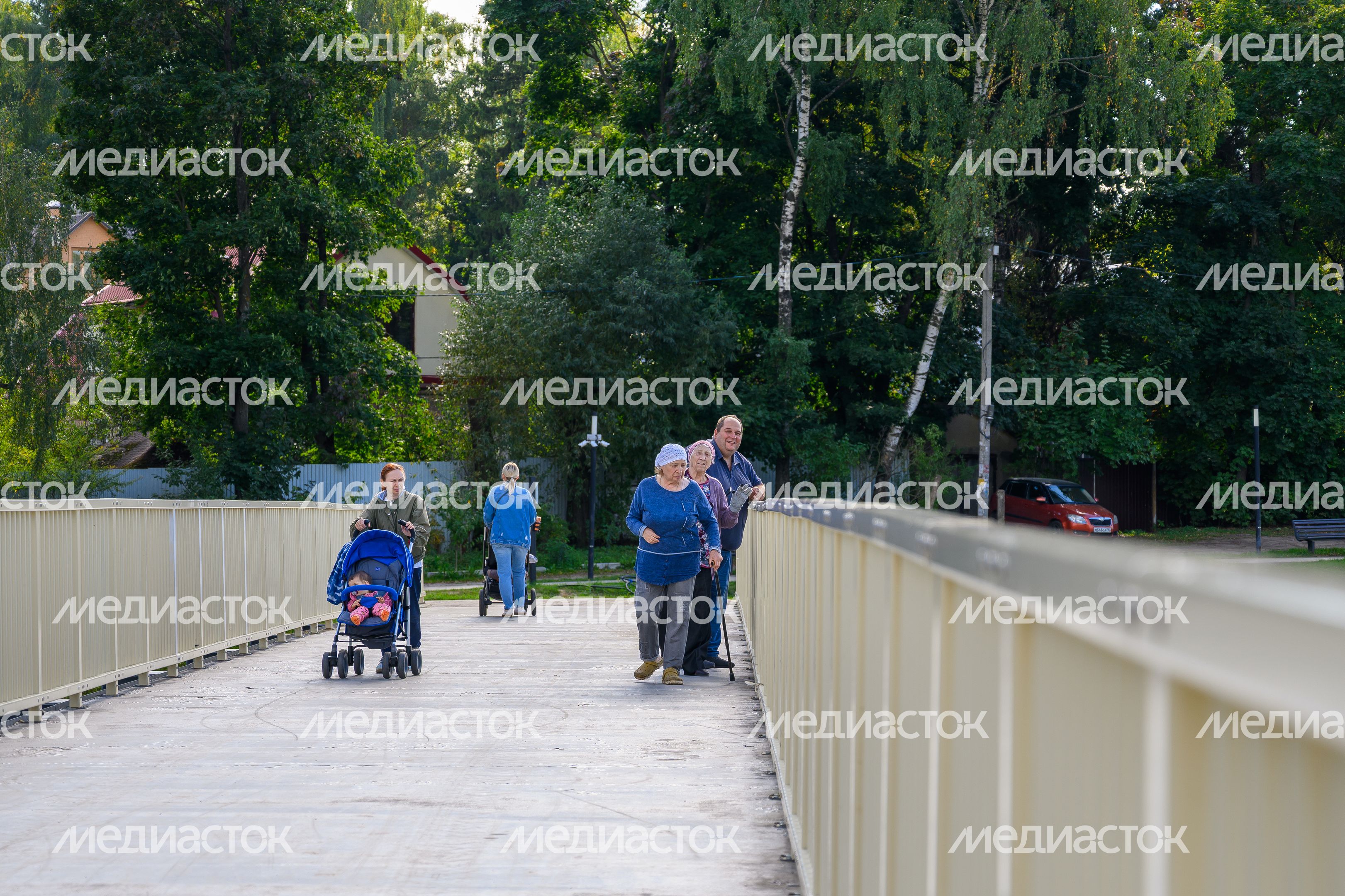 Новый Телешовский мост через реку Македонку в Малаховке округа Люберцы Новый Телешовский мост через реку Македонку в Малаховке округа Люберцы