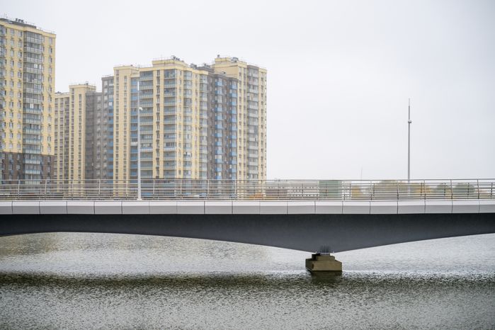 Пешеходный мост через озеро Черное соединил Люберцы и Москву