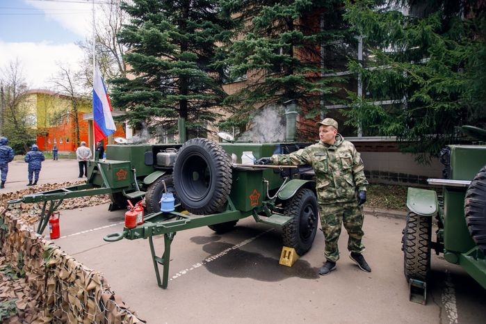 Военно-историческая реконструкция "Успех в единстве поколений" в Химках