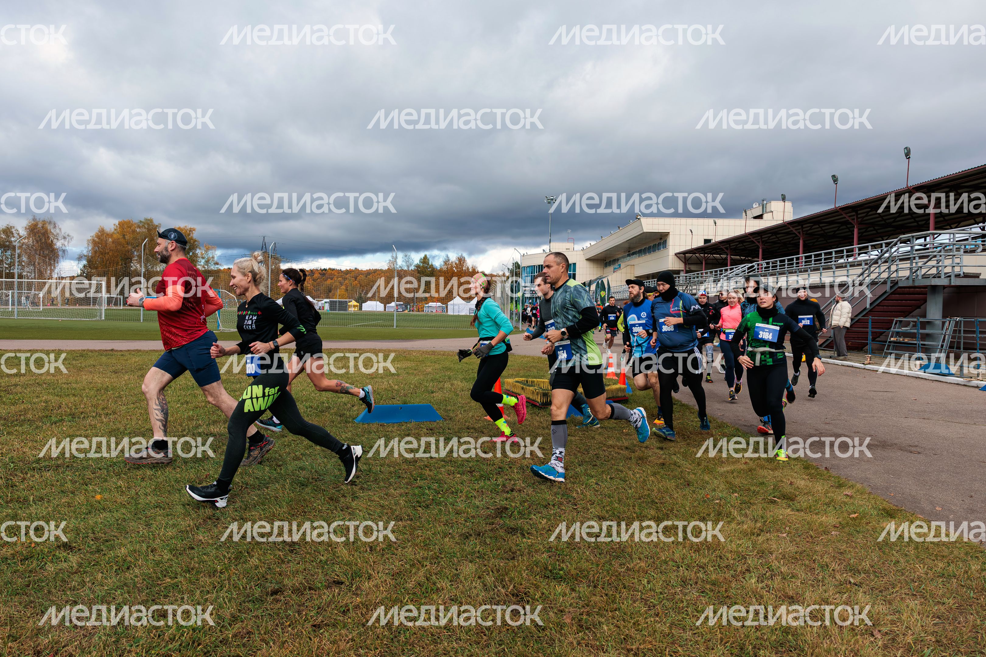 Забег Hero League Trail на 1, 5 и 10 км по пересеченной местности в Красногорске Забег Hero League Trail на 1, 5 и 10 км по пересеченной местности в Красногорске